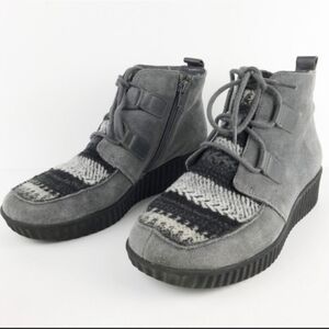 AEROSOLES Charcoal Ankle Boots Size 10.5